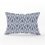 - Rh-Dik-5399-Gorsel1 - Realhomes RealHomes Lacivert Kot Zeminde Soyut Çizimler Baskılı Dikdörtgen Yastık Kılıfı Realhomes