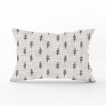 - Rh-Dik-5410-Gorsel1 - Realhomes Kot Zemin Üzerinde Çam Ağacı Motifli Dikdörtgen Kırlent Kılıfı Realhomes