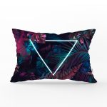 Tropik Yapraklar Üzerinde Neon Üçgen Motifli Dikdörtgen Kırlent Kılıfı Realhomes