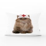 - Rh-Dik-5624-Gorsel1 - Realhomes Hemşire Şapkalı Sevimli Kedi Baskılı Modern Dikdörtgen Yastık Kırlent Kılıfı Realhomes