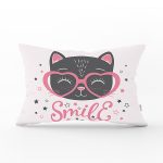 Kalpli Gözlüklü Smile Kedicik Dijital Baskılı Dikdörtgen Kırlent Kılıfı Realhomes