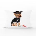 - Rh-Dik-5703-Gorsel1 - Realhomes Mezuniyet Kıyafetli Köpekçik Baskılı Modern Dikdörtgen Yastık Kırlent Kılıfı Realhomes