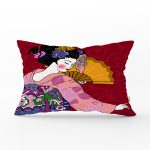 - Rh-Dik-5790-Gorsel1 - Realhomes Yelpazeli Japon Kadın Motifli Dekoratif Dikdörtgen Yastık Kılıfı Realhomes