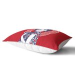 - Rh-Dik-5819-Gorsel2 - Realhomes Kırmızı Zeminli Köpek Tutan Hanım Desenli Modern Dikdörtgen Kırlent Kılıfı Realhomes