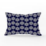 - Rh-Dik-7103-Gorsel1 - Realhomes Lacivert Zeminli Beyaz Kartanesi Desenli Dijital Baskılı Modern Dikdörtgen Kırlent Kılıfı Realhomes