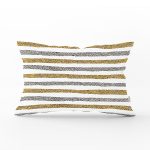 - Rh-Dik-7155-Gorsel1 - Realhomes Beyaz Zeminde Gold Ve Siyah Çizgili Dijital Baskılı Modern Dikdörtgen Yastık Kırlent Kılıfı Realhomes