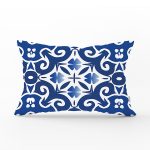 Mavi Zemin Üzerinde Çini Desenli Dijital Baskılı Modern Dikdörtgen Yastık Kırlent Kılıfı Realhomes