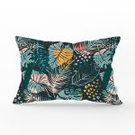 Siyah Zeminde Renkli Yaprak Desenli Dijital Baskılı Modern Dikdörtgen Yastık Kırlent Kılıfı Realhomes