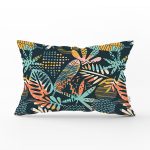 Siyah Zemin Üzerinde Onedraw Çizimli Yaprak Motifli Dikdörtgen Yastık Kırlent Kılıfı Realhomes