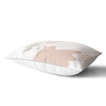 Beyaz Zeminde Geyik Desenli Bayan Silüeti Dikdörtgen Yastık Kırlent Kılıfı Realhomes