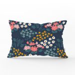 Rengarenk Zeminde Onedraw Çizimli Çiçek Desenli Dijital Baskılı Modern Dikdörtgen Kırlent Kılıfı Realhomes