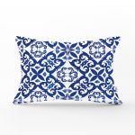 - Rh-Dik-7526-Gorsel1 - Realhomes Beyaz Zeminli Çini Desenli Dijital Baskılı Modern Dikdörtgen Yastık Kırlent Kılıfı Realhomes