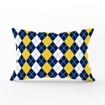 Beyaz Zemin Üzerinde Baklava Desenli Dijital Baskılı Modern Dikdörtgen Yastık Kırlent Kılıfı Realhomes