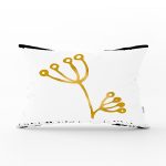 Beyaz Zemin Üzerinde Gold Detaylı Onedraw Çizimli Çiçek Desenli Dikdörtgen Yastık Kılıfı Realhomes