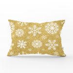 - Rh-Dik-7708-Gorsel1 - Realhomes Gold Zemin Üzerinde Beyaz Renkli Kartanesi Desenli Modern Dikdörtgen Yastık Kırlent Kılıfı Realhomes