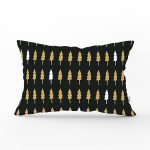 Siyah Zemin Üzerinde Gold Detaylı Çamağacı Desenli Modern Dikdörtgen Yastık Kırlent Kılıfı Realhomes