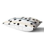 Beyaz Zemin Üzerinde Puantiye Desenli Dijital Baskılı Modern Dikdörtgen Yastık Kırlent Kılıfı Realhomes