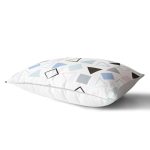 Beyaz Zemin Üzerinde Renkli Geometrik Desenli Dijital Baskılı Modern Dikdörtgen Yastık Kılıfı Realhomes