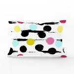 - Rh-Dik-7794-Gorsel1 - Realhomes Beyaz Zeminli Renkli Puantiye Desenli Dijital Baskılı Modern Dikdörtgen Yastık Kırlent Kılıfı Realhomes