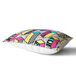 - Rh-Dik-7843-Gorsel2 - Realhomes Beyaz Zemin Üzerinde Renkli Geometrik Desenli Dijital Baskılı Modern Dikdörtgen Yastık Kılıfı Realhomes