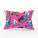 - Rh-Dik-7848-Gorsel1 - Realhomes Pembe Zeminli Modern Renkli Desenli Dijital Baskılı Modern Dikdörtgen Yastık Kırlent Kılıfı Realhomes