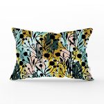 - Rh-Dik-7888-Gorsel1 - Realhomes  Beyaz Zemin Üzerinde Pastel Rengarenk Çiçek Desenli Modern Dikdörtgen Yastık Kırlent Kılıfı Realhomes