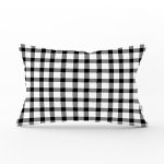 - Rh-Dik-7921-Gorsel1 - Realhomes Beyaz Zeminli Siyah Ekose Desenli Dijital Baskılı Modern Dikdörtgen Yastık Kırlent Kılıfı Realhomes