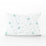 Beyaz Zemin Üzerinde Deniz Kabuğu Desenli Dikdörtgen Yastık Kırlent Kılıfı Realhomes