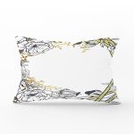 - Rh-Dik-7974-Gorsel1 - Realhomes Beyaz Zemin Üzerinde Gold Detaylı Gül Motifli Dijital Baskılı Modern Dikdörtgen Yastık Kılıfı Realhomes