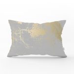 - Rh-Dik-7984-Gorsel1 - Realhomes Pastel Zemin Geometrik Desenli Gold Detaylı Dijital Baskılı Modern Dikdörtgen Kırlent Kılıfı Realhomes