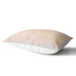 Pastel Zemin Üzerinde Gold Detaylı Geometrik Desenli Dikdörtgen Yastık Kırlent Kılıfı Realhomes