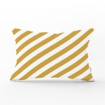 - Rh-Dik-8057-Gorsel1 - Realhomes Beyaz Zemin Üzerinde Gold Detaylı Yatay Çizgili Modern Dikdörtgen Yastık Kırlent Kılıfı Realhomes