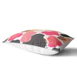 Beyaz Zemin Üzerinde Renkli Geometrik Desenli Dijital Baskılı Modern Dikdörtgen Yastık Kılıfı Realhomes