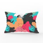 - Rh-Dik-8061-Gorsel1 - Realhomes Renkli Zemin Üzerinde Geometrik Yaprak Desenli Modern Dikdörtgen Yastık Kırlent Kılıfı Realhomes