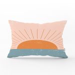 Pastel Zemin Üzerinde Güneş Desenli Dijital Baskılı Modern Dikdörtgen Yastık Kırlent Kılıfı Realhomes
