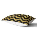 Gold Zemin Üzerinde Siyah Geometrik Zigzag Desenli Modern Dikdörtgen Yastık Kırlent Kılıfı Realhomes
