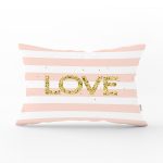 - Rh-Dik-8214-Gorsel1 - Realhomes Beyaz Zemin Üzerinde Renkli Çizgili Gold Detaylı Love Yazılı Dikdörtgen Yastık Kırlent Kılıfı Realhomes