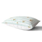 - Rh-Dik-8231-Gorsel2 - Realhomes Beyaz Zemin Üzerinde Renkli Çizgili Gold Detaylı Kalp Desenli Dikdörtgen Kırlent Kılıfı Realhomes