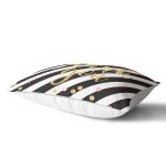 - Rh-Dik-8238-Gorsel2 - Realhomes Beyaz Zemin Üzerinde Siyah Yatay Çizgili Gold Renkli Yazılı Dikdörtgen Yastık Kırlent Kılıfı Realhomes