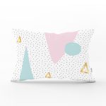 - Rh-Dik-8267-Gorsel1 - Realhomes Beyaz Zemin Üzerinde Gold Detaylı Geometrik Desenli Dikdörtgen Yastık Kırlent Kılıfı Realhomes