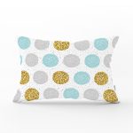 - Rh-Dik-8284-Gorsel1 - Realhomes Beyaz Zemin Üzerinde Gold Detaylı Renkli Puantiye Desenli Dikdörtgen Yastık Kırlent Kılıfı Realhomes