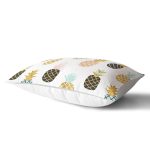 - Rh-Dik-8315-Gorsel2 - Realhomes Beyaz Zemin Üzerinde Gold Detaylı Ananas Desenli Modern Dikdörtgen Yastık Kırlent Kılıfı Realhomes