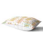 - Rh-Dik-8316-Gorsel2 - Realhomes Beyaz Zemin Üzerinde Gold Detaylı Hediye Paketi Desenli Dikdörtgen Yastık Kırlent Kılıfı Realhomes