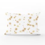 - Rh-Dik-8317-Gorsel1 - Realhomes Beyaz Zemin Üzerinde Gold Detaylı Kartanesi Desenli Dikdörtgen Yastık Kırlent Kılıfı Realhomes