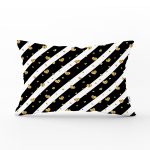 - Rh-Dik-8324-Gorsel1 - Realhomes Beyaz Zemin Üzerinde Gold Detaylı Kalp Desenli Modern Dikdörtgen Yastık Kırlent Kılıfı Realhomes