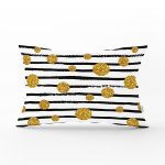 Beyaz Zemin Üzerinde Gold Detaylı Puantiye Desenli Modern Dikdörtgen Yastık Kırlent Kılıfı Realhomes