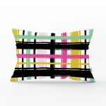 - Rh-Dik-8370-Gorsel1 - Realhomes Beyaz Zemin Üzerinde Renkli Ekose Desenli Dikdörtgen Yastık Kırlent Kılıfı Realhomes