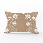 - Rh-Dik-8420-Gorsel1 - Realhomes Rengarenk Zemin Üzerinde Beyaz Çiçek Desenli Dikdörtgen Yastık Kırlent Kılıfı Realhomes