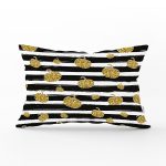 Beyaz Zemin Üzerinde Gold Detaylı Bal Kabağı Desenli Dikdörtgen Yastık Kırlent Kılıfı Realhomes