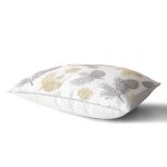 Beyaz Zemin Üzerinde Gold Detaylı Kozalak Desenli Modern Dikdörtgen Yastık Kırlent Kılıfı Realhomes